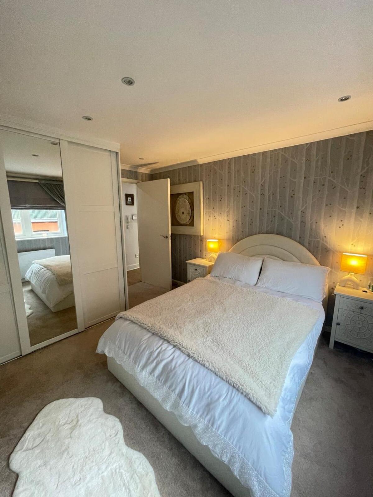 Chic 1bd Flat - 10 Minutes To Victoria Park! * Londres