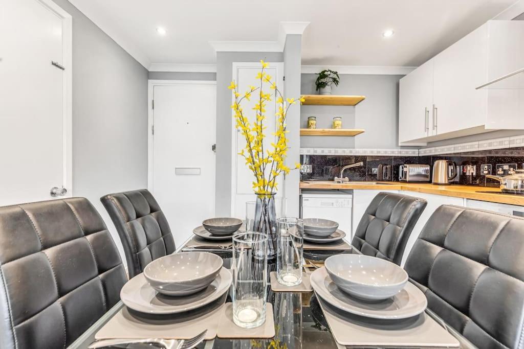 Luxstay Earls Court - Sleeps Up To 7 Apartamento Londres