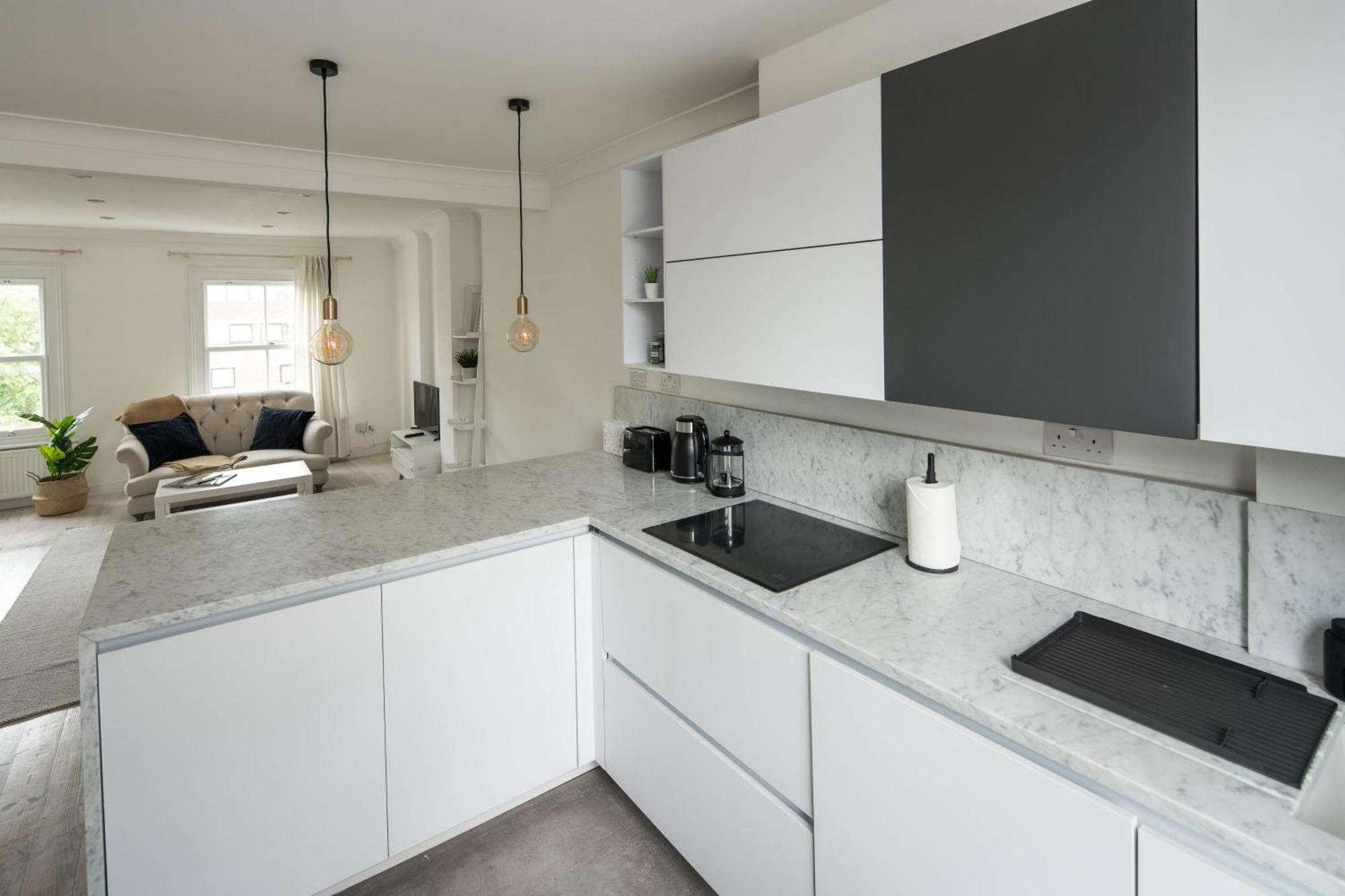 Elegant 2bd Flat Near Portobello Rd With Balcony Londres