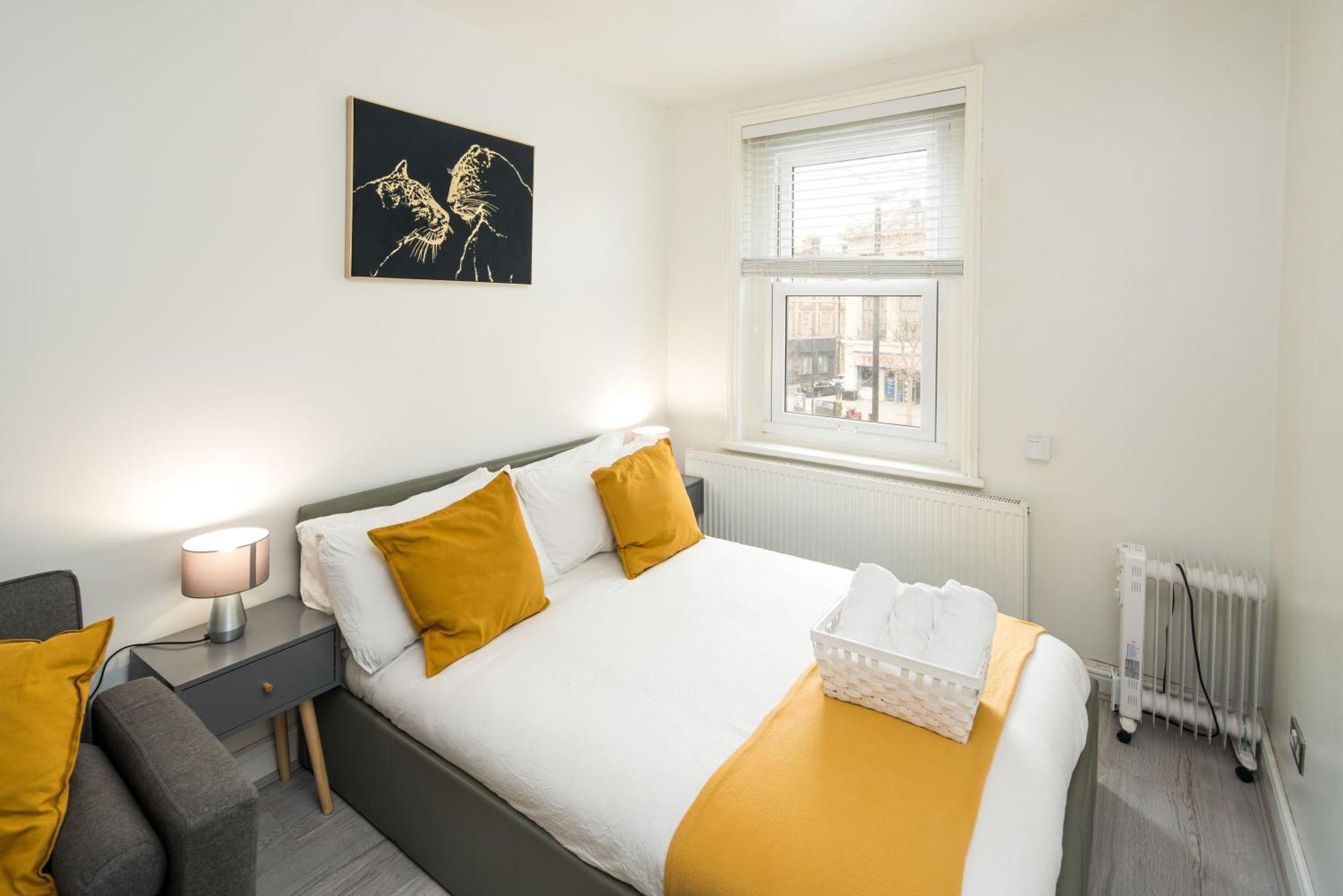 Spacious For Up To 4! Sofa Bed Apartment