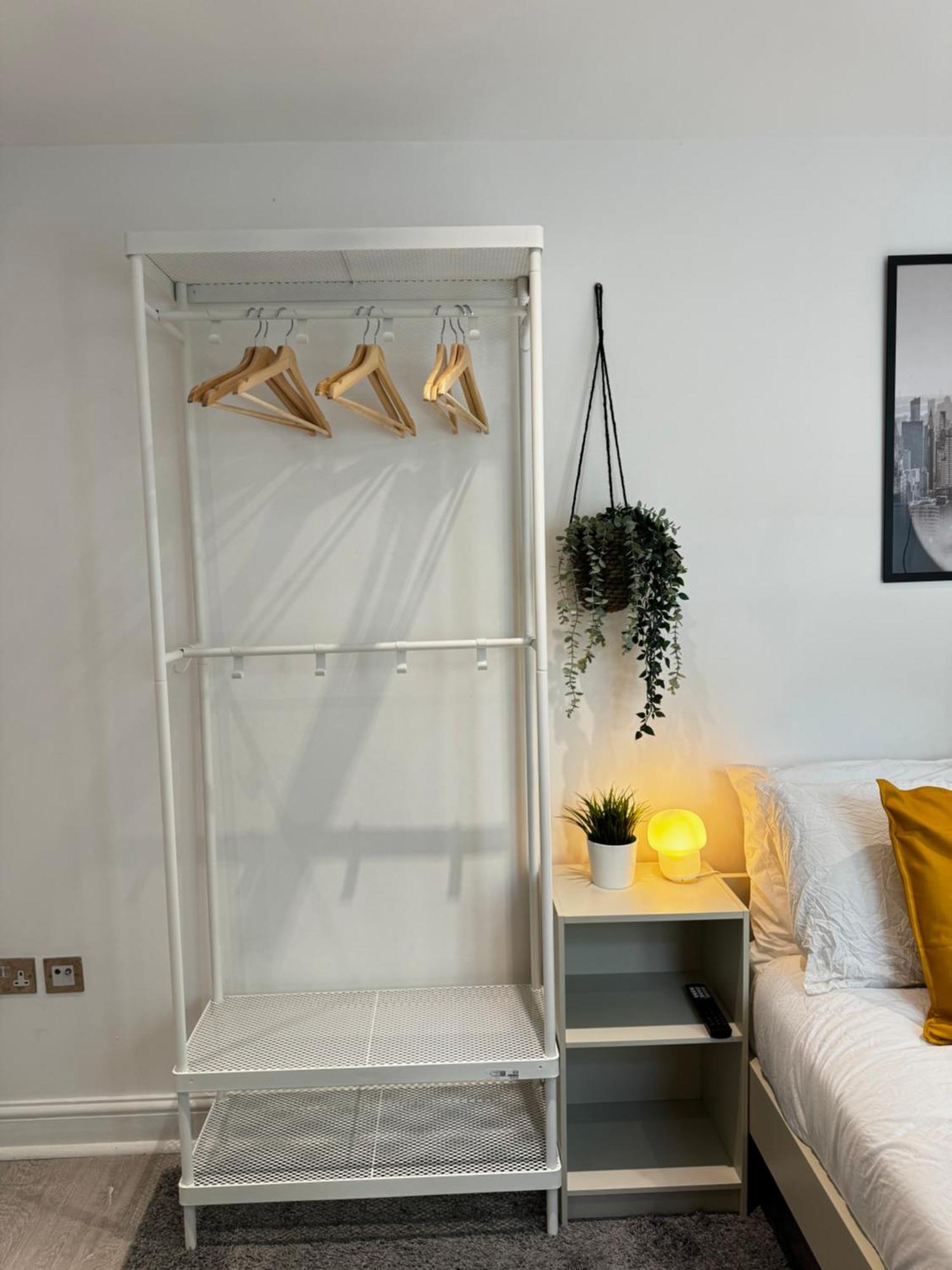 Gasthuis En-suite Bedroom For Up To 4! Sofa Bed - Near Stratford *