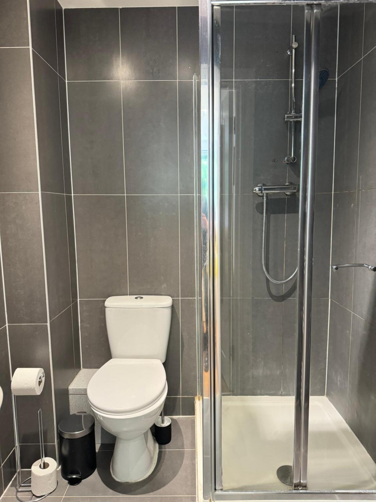 Gasthuis En-suite Bedroom For Up To 4! Sofa Bed - Near Stratford *