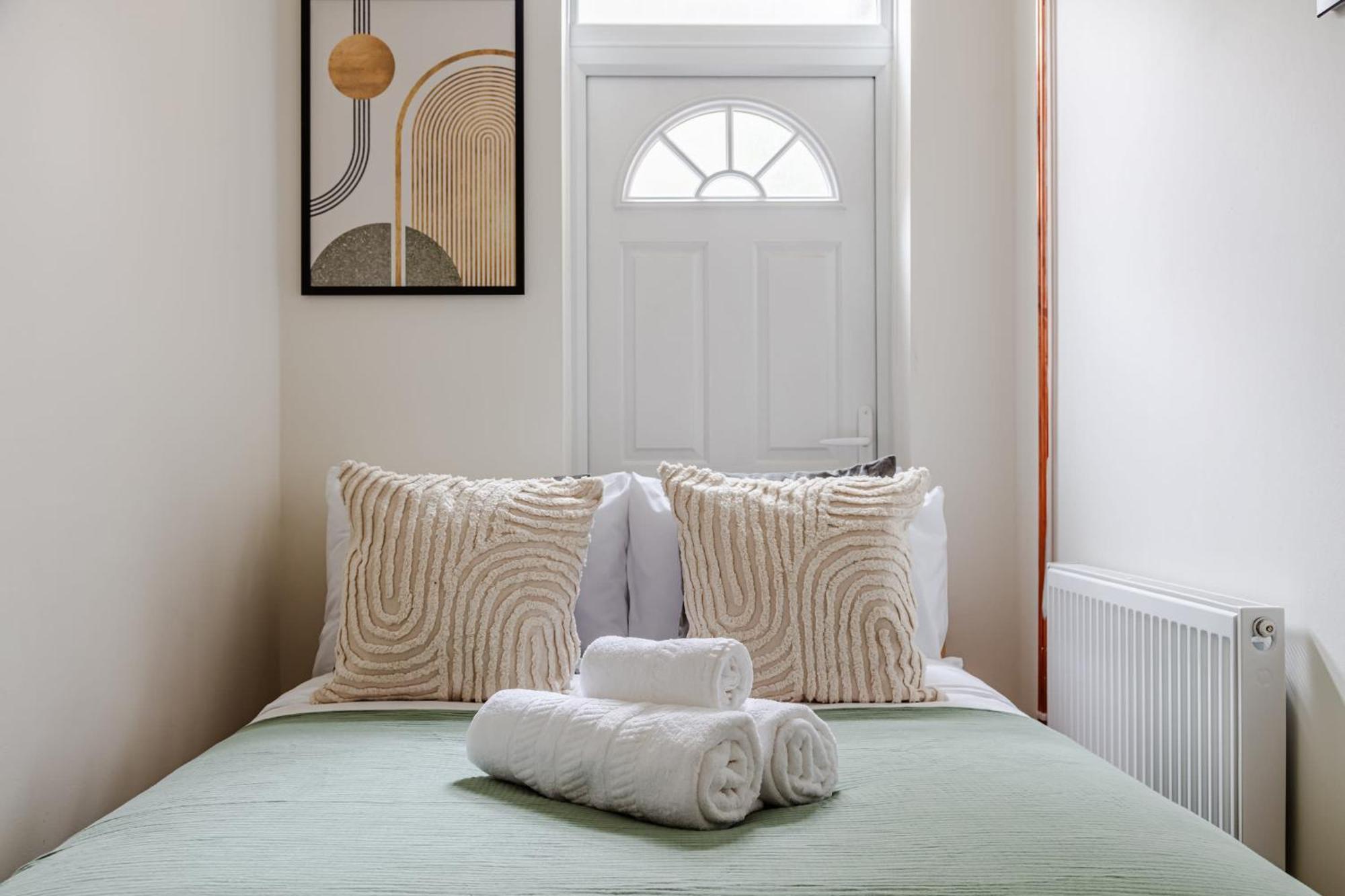 River Thames & Tate Britain - 4br With Patio - Cityapartmentstay Apartamento