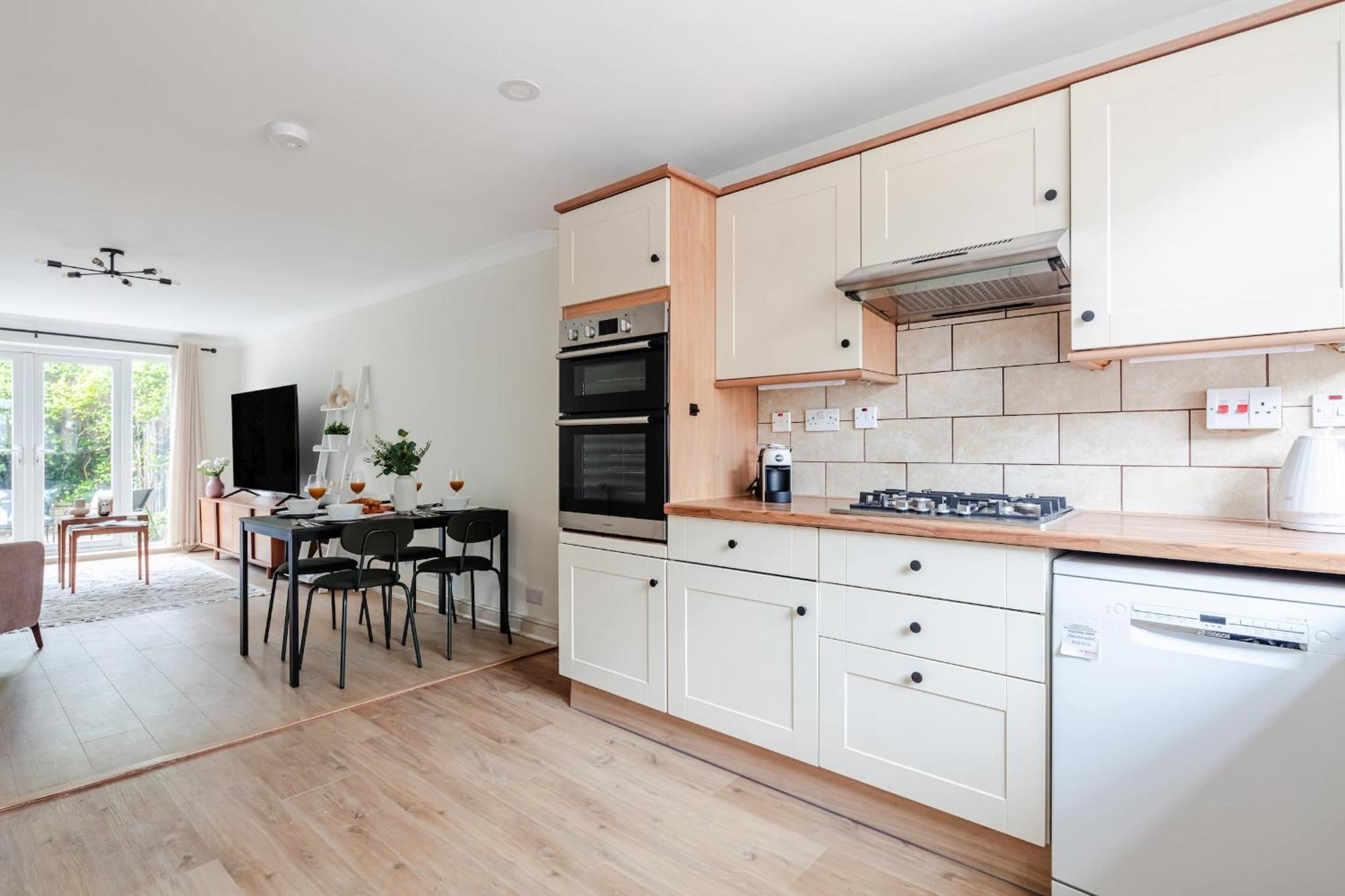 Apartamento River Thames & Tate Britain - 4br With Patio - Cityapartmentstay Londres