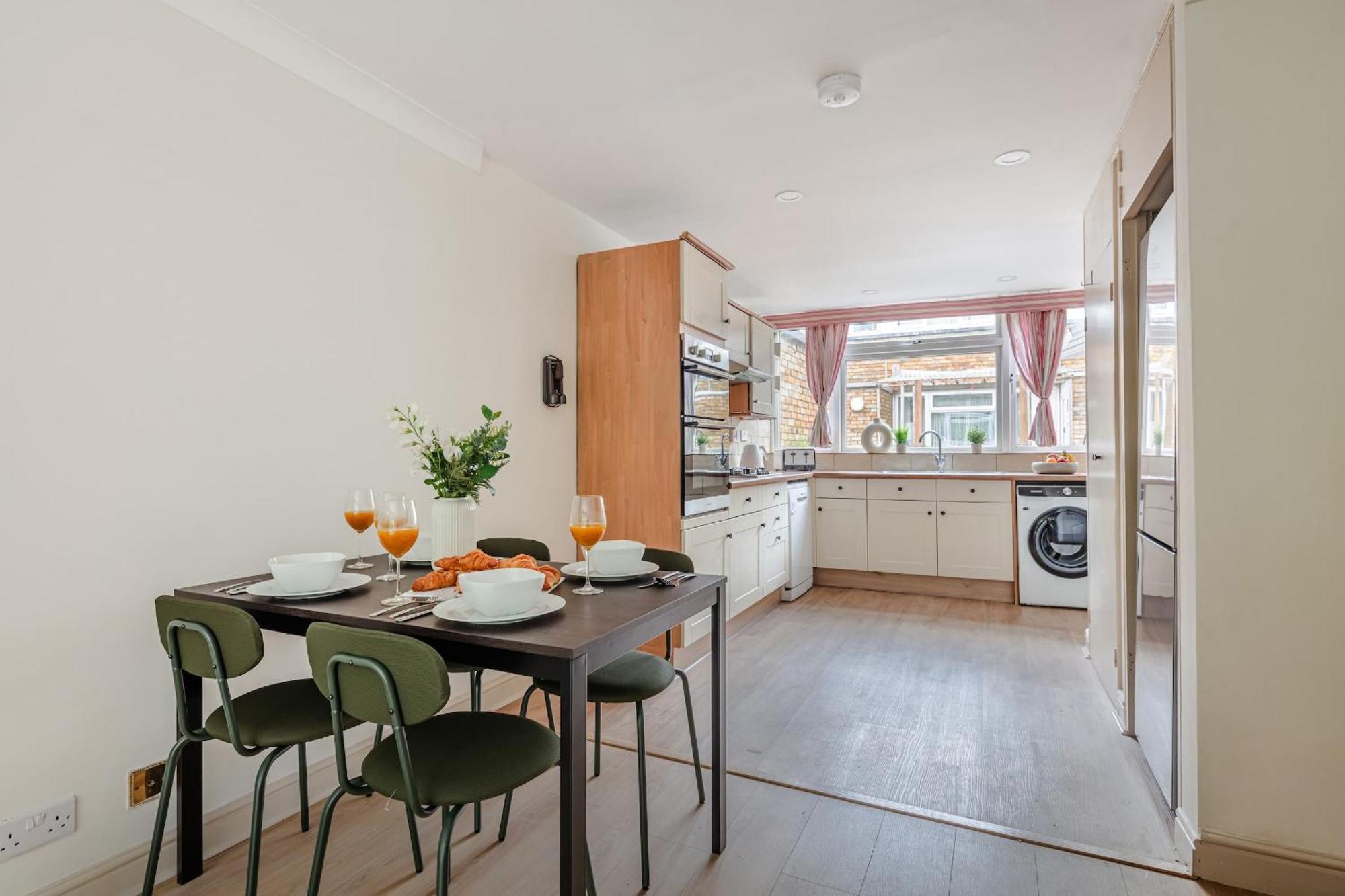 River Thames & Tate Britain - 4br With Patio - Cityapartmentstay Londres