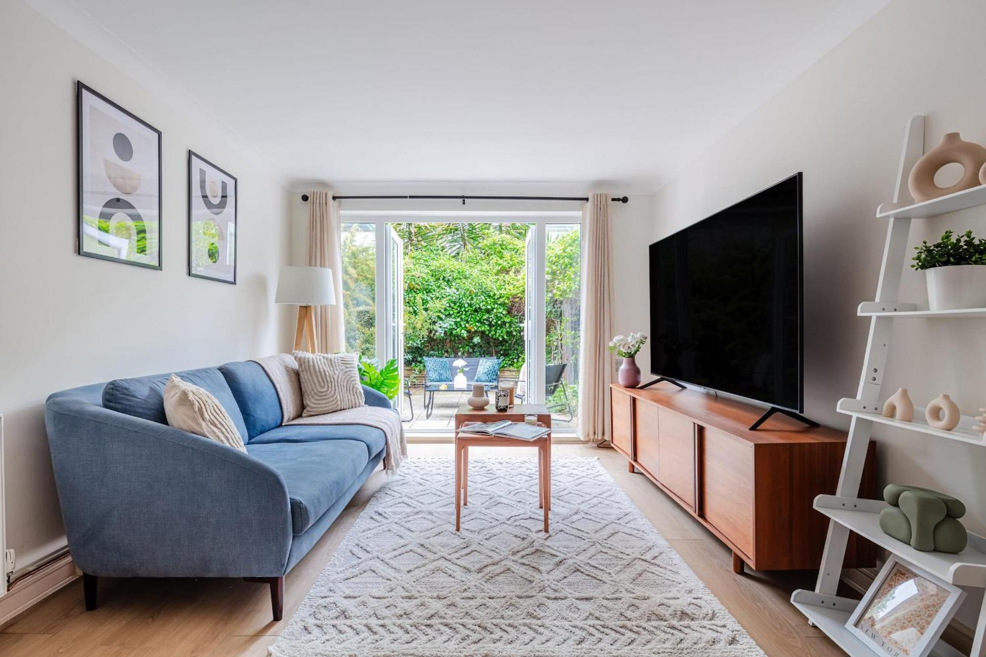 River Thames & Tate Britain - 4br With Patio - Cityapartmentstay