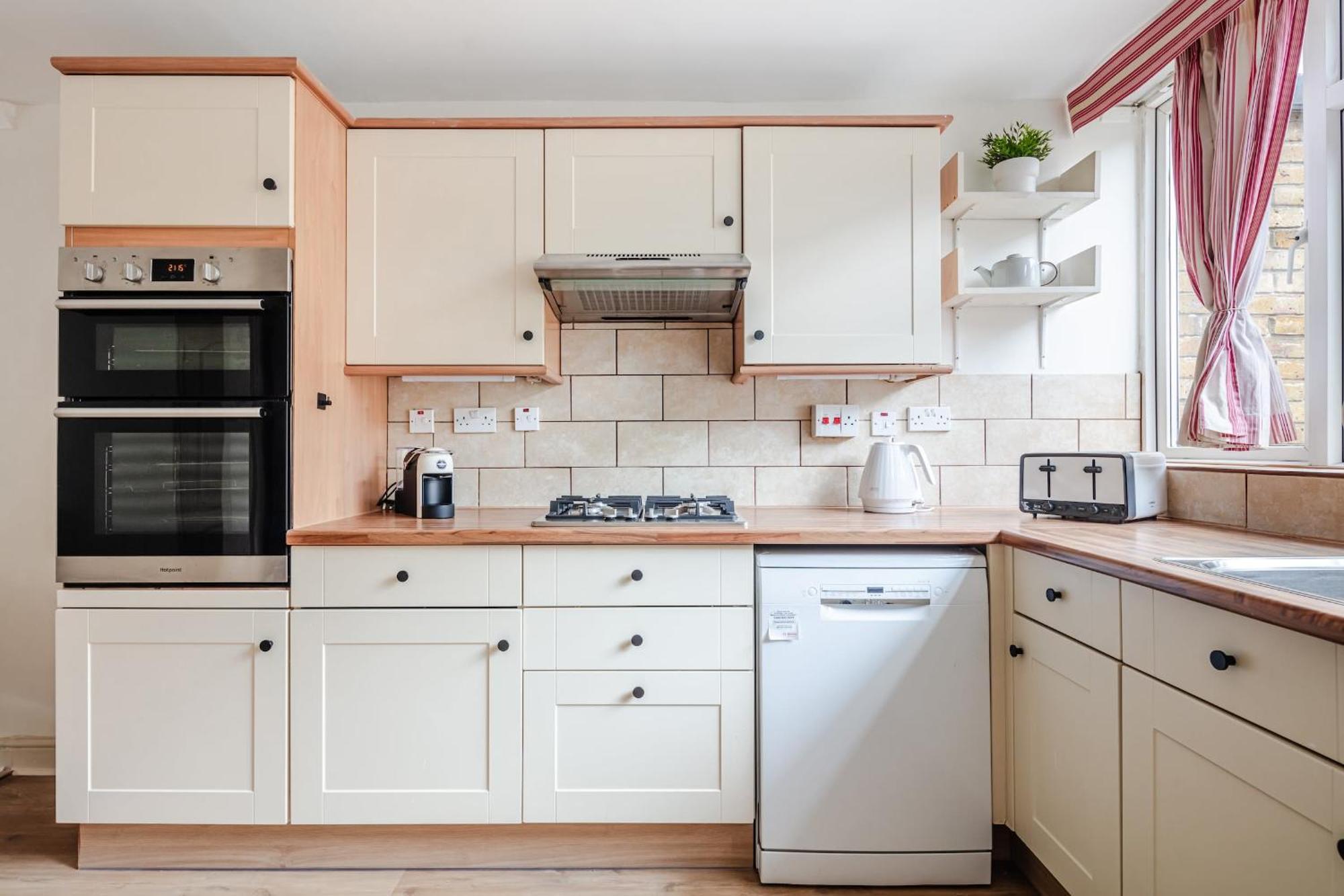 River Thames & Tate Britain - 4br With Patio - Cityapartmentstay Apartamento