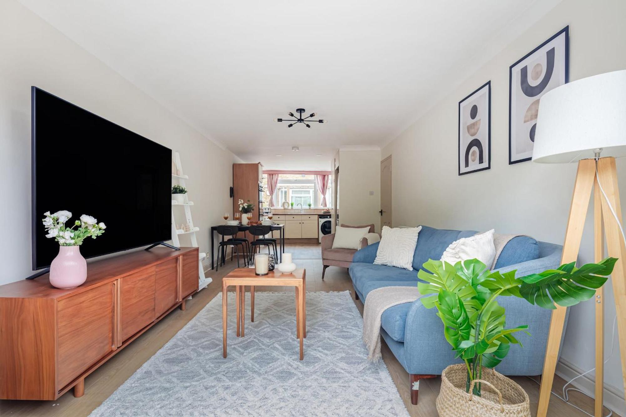 River Thames & Tate Britain - 4br With Patio - Cityapartmentstay Apartamento Londres