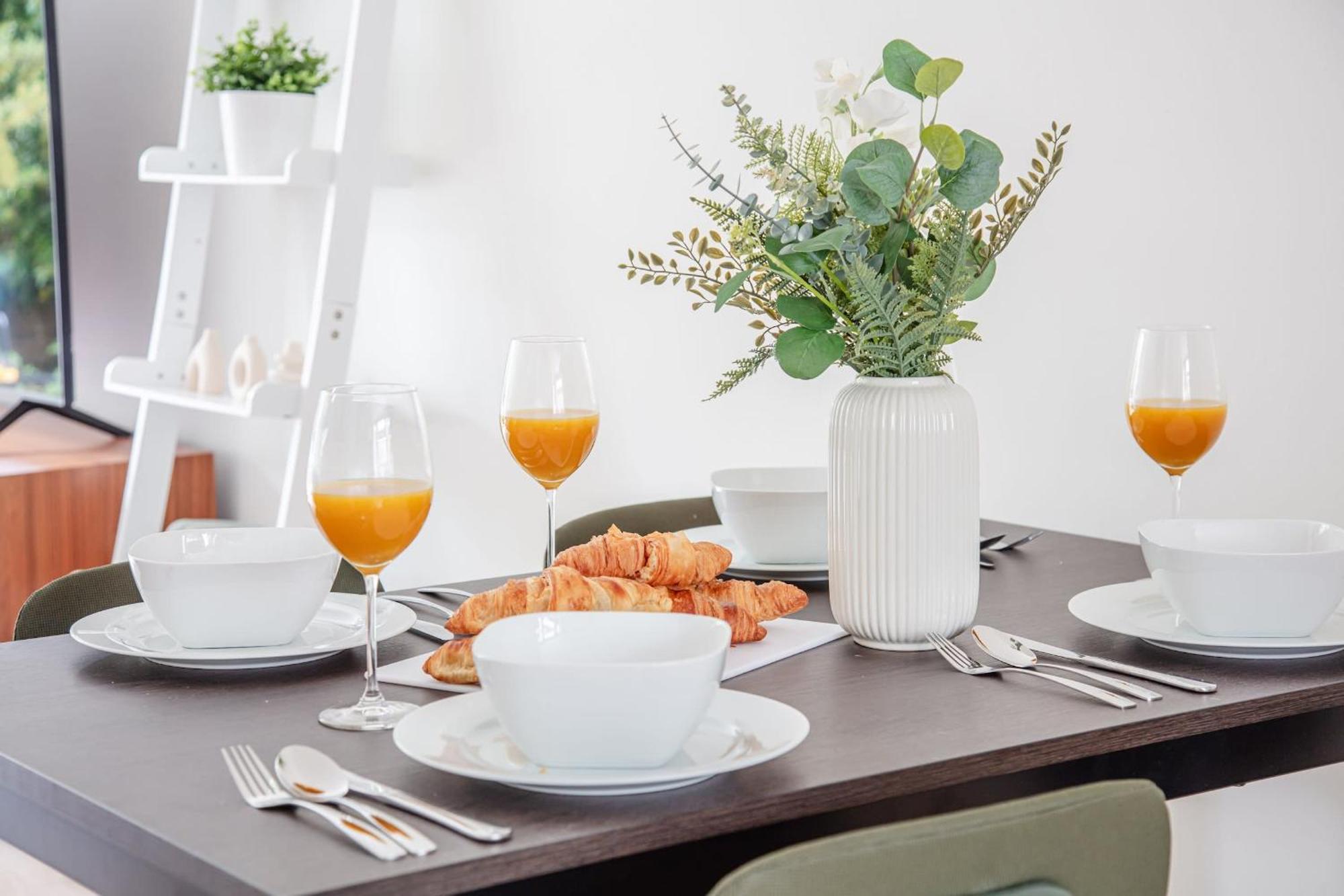 River Thames & Tate Britain - 4br With Patio - Cityapartmentstay *