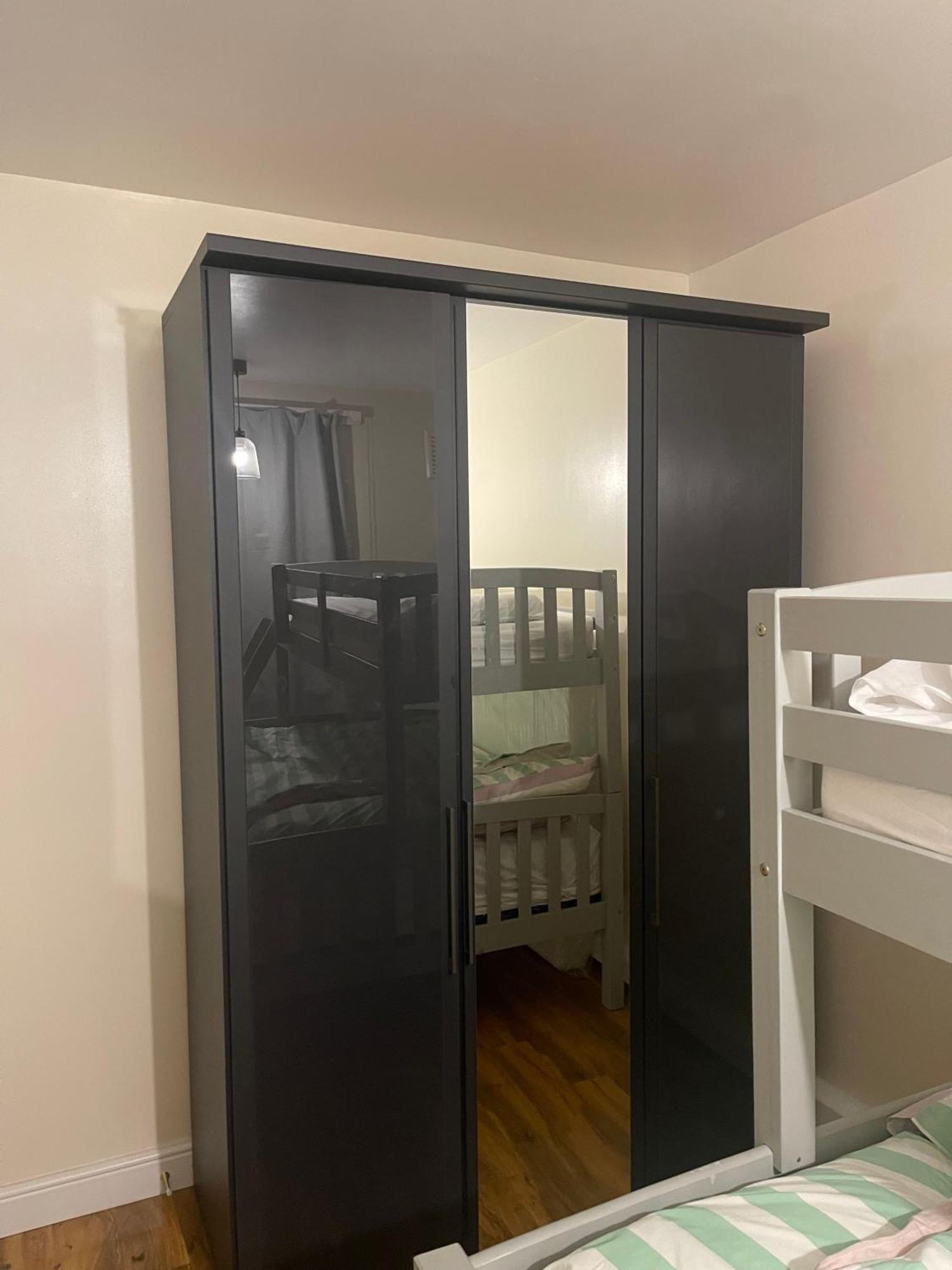 Appartement Newly Decorated 2 Bedroom Flat In South East *