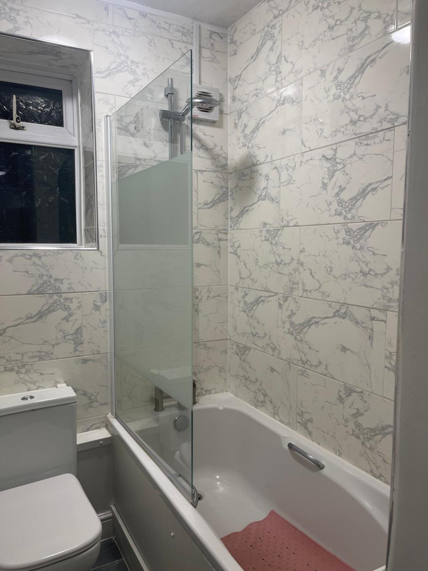 Appartement Newly Decorated 2 Bedroom Flat In South East Londres