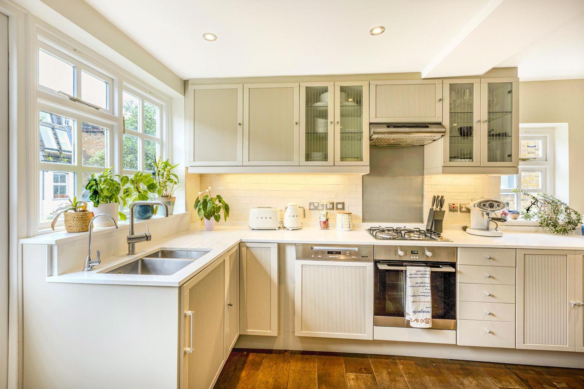 Peaceful Multilevel 2br Flat With Garden In Fulham Appartement *