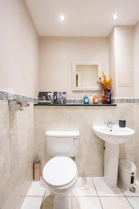 Apartment Stylish & Private Bathroom In *