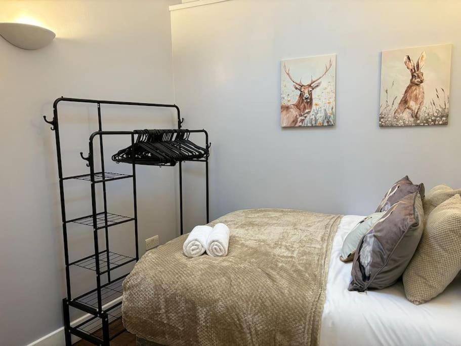 The Urban Retreat 4bdr Sleep 14 Hébergement de vacances *