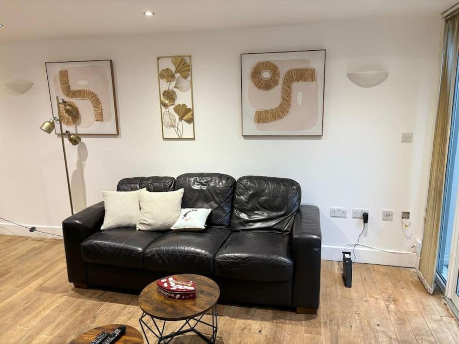 Vakantiehuis The Urban Retreat 4bdr Sleep 14 Londen
