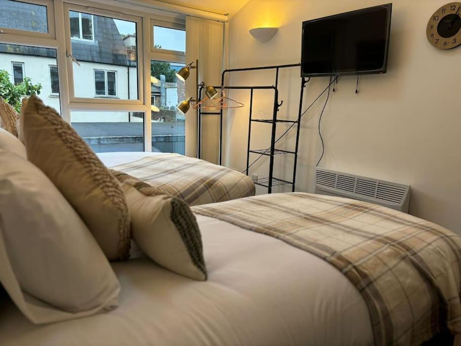 The Urban Retreat 4bdr Sleep 14 * Londen