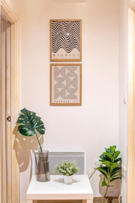 Tower Bridge Apartment *