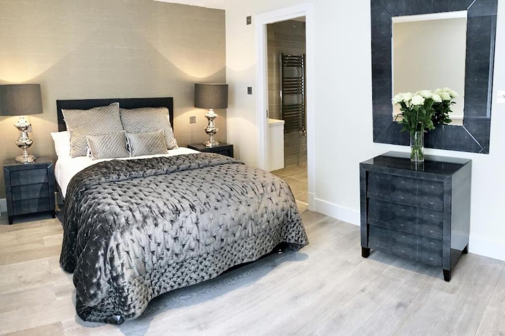 Luxury Two Bedroom Living - & Westminster Appartement