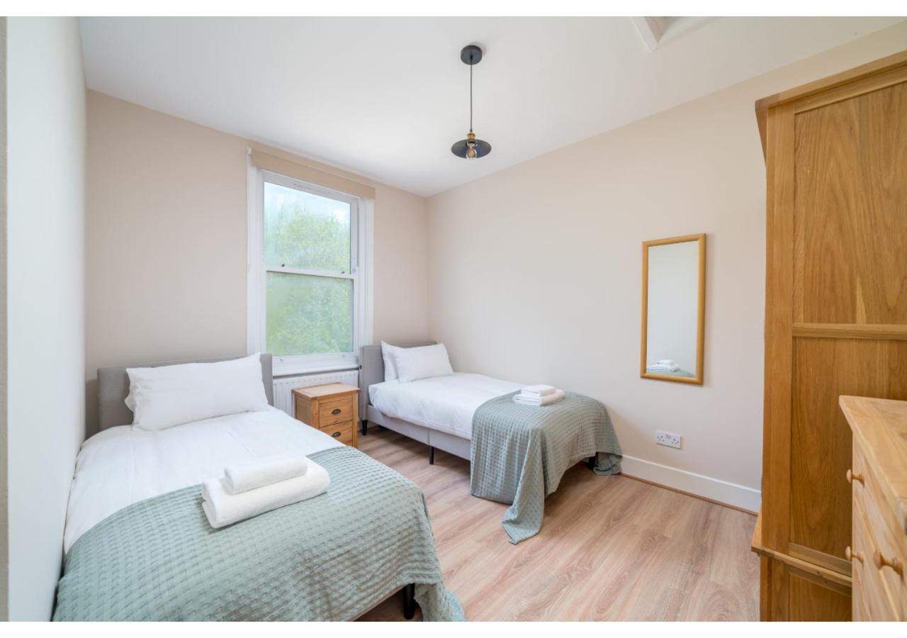 Appartement Joivy Splendid Townhouse Flat With Backyard *