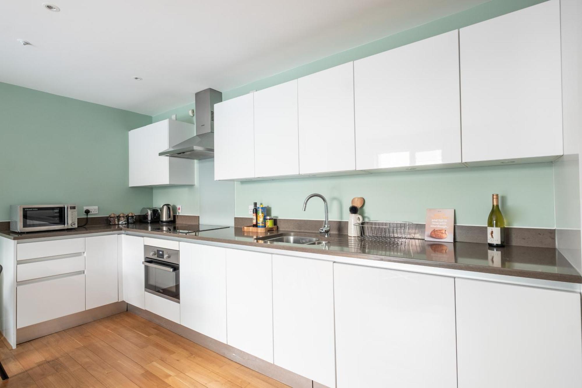 Native Victoria Apartment