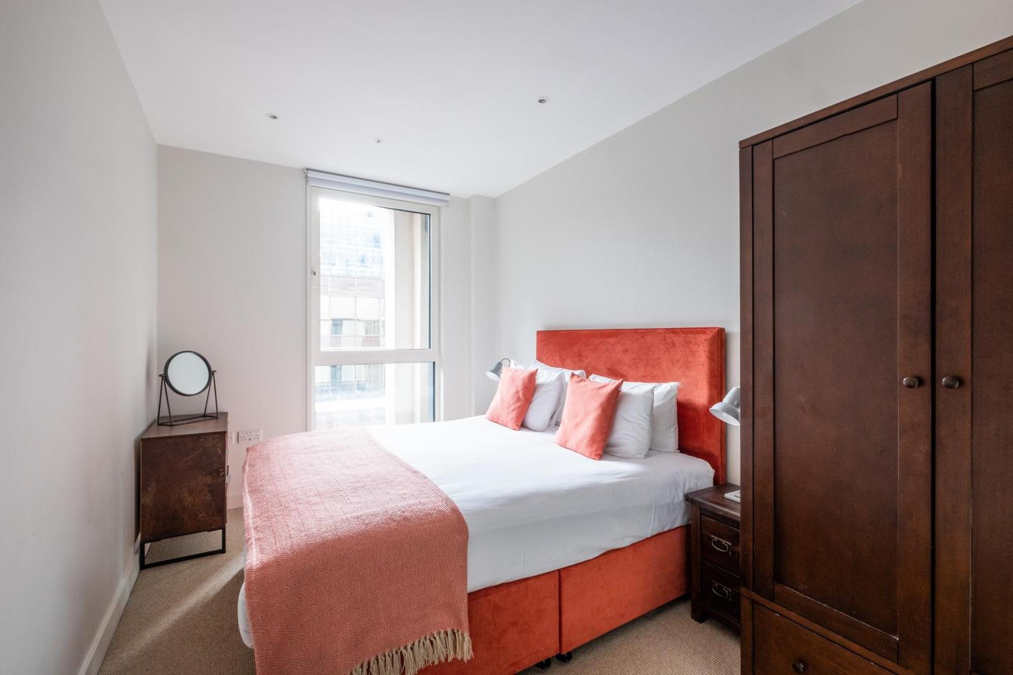 Native Victoria London