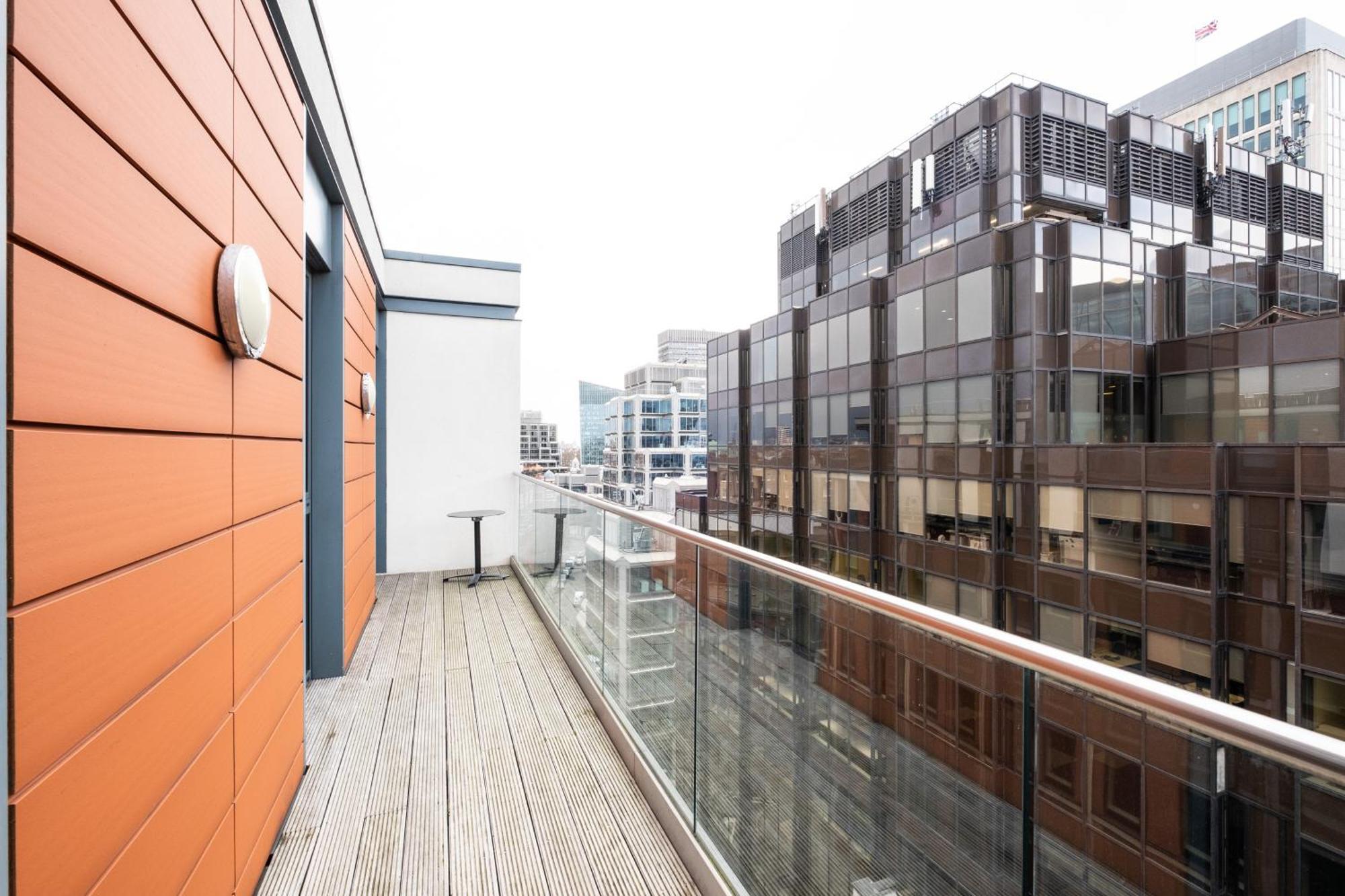 Native Victoria Apartment London