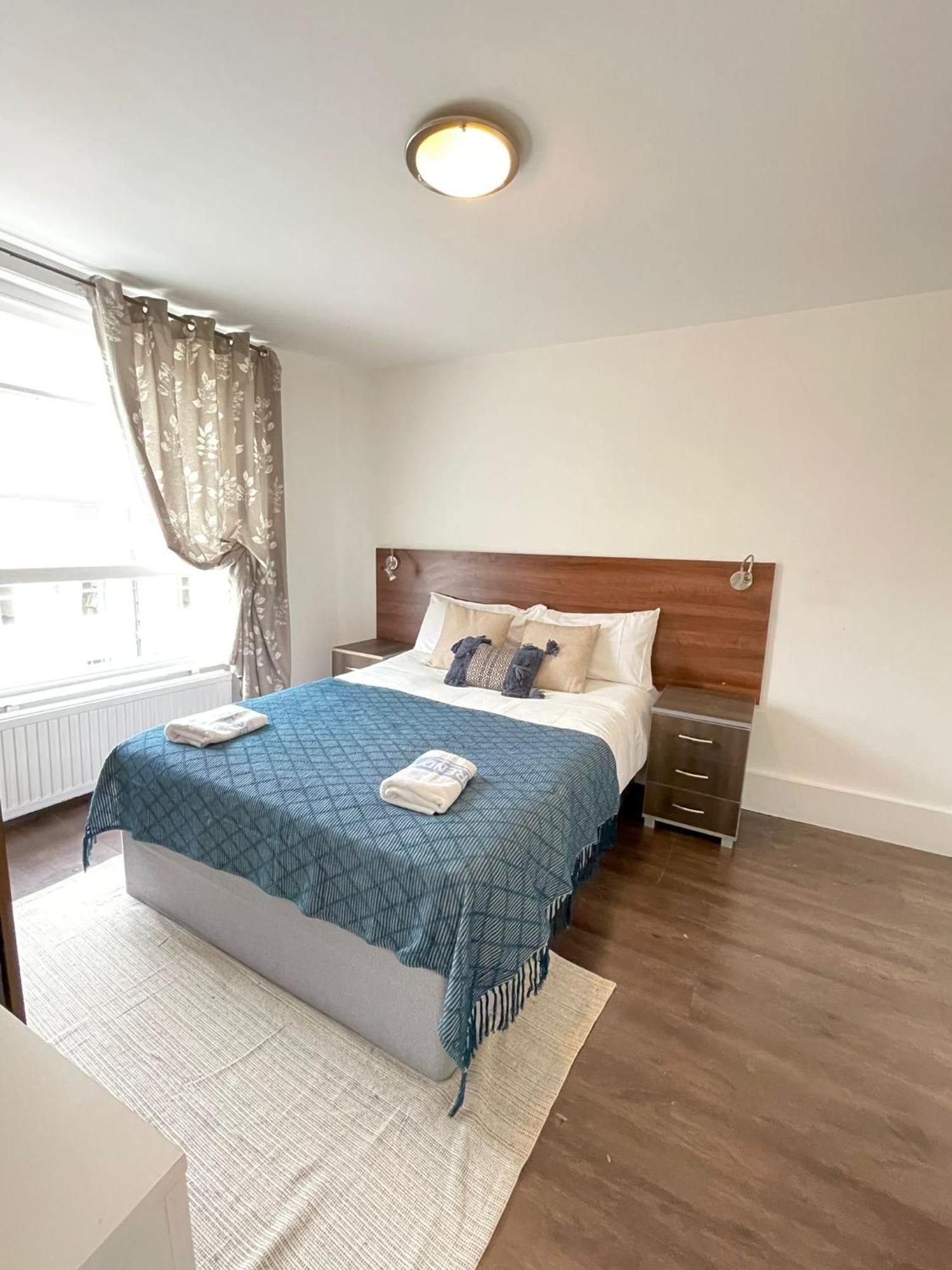 Cromwell Apartment