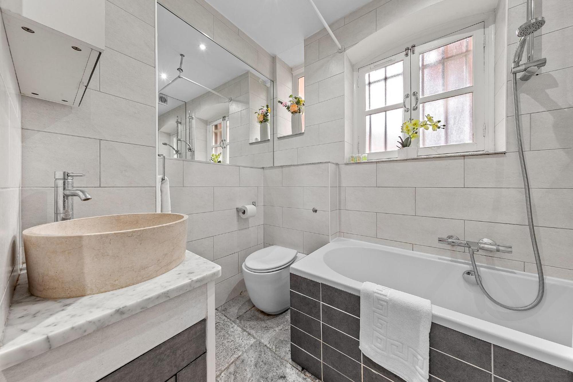By Rehoboth - Lord's - St John's Wood Apartment London