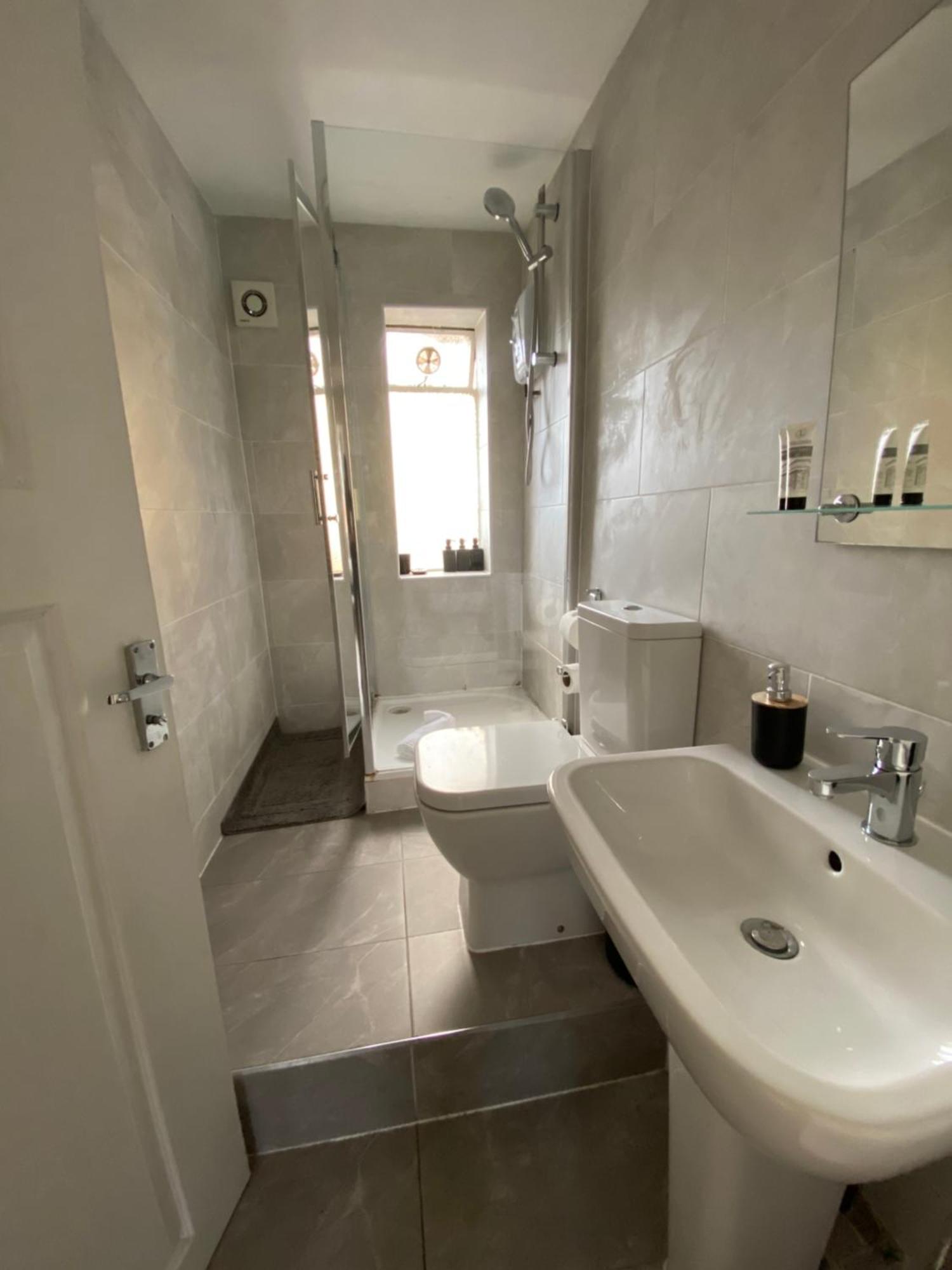 Apartment Fully Equipped 2 Bed Flat On Old Compton St! *