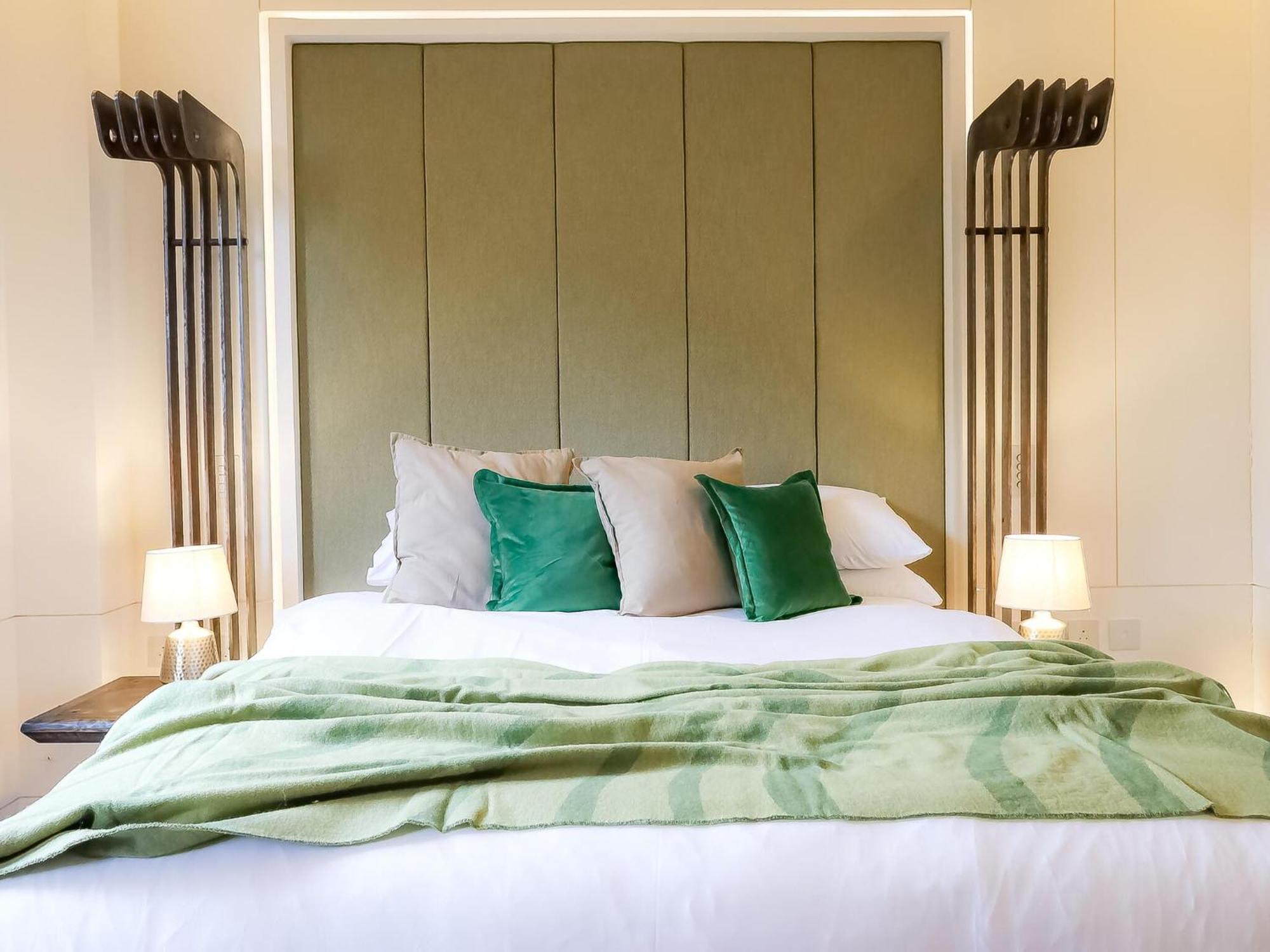 Modern Deluxe Five Bedroom House Near Chalk Farm Station By Belvilla Apartment