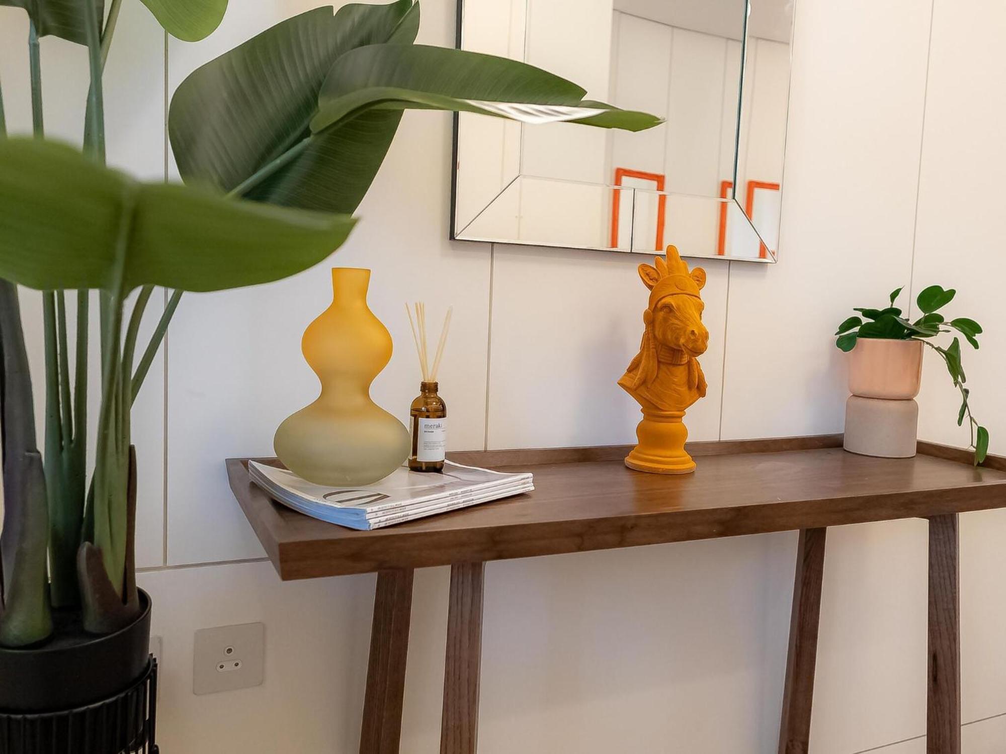 Modern Deluxe Five Bedroom House Near Chalk Farm Station By Belvilla Apartment London