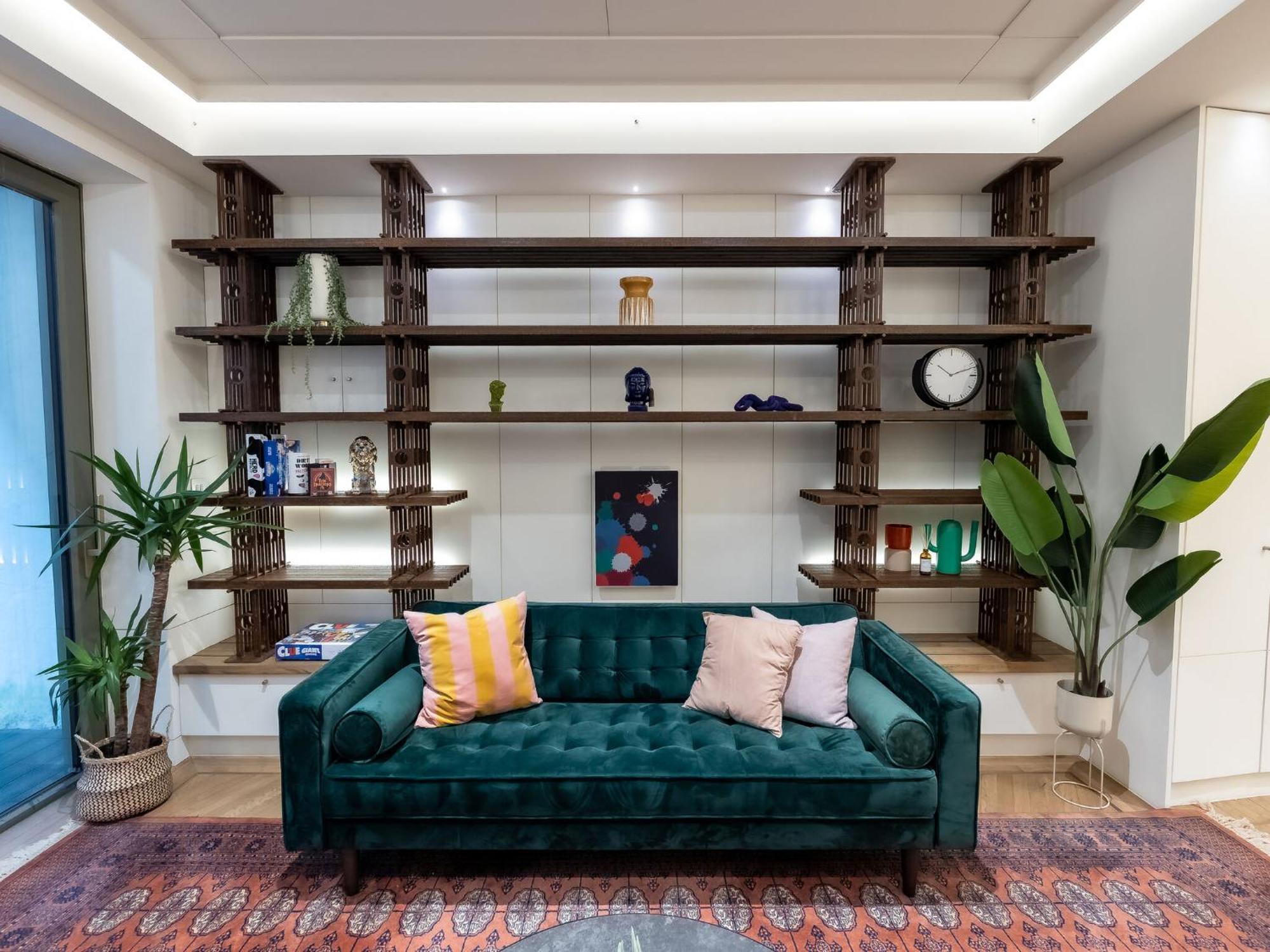 Modern Deluxe Five Bedroom House Near Chalk Farm Station By Belvilla Apartment London