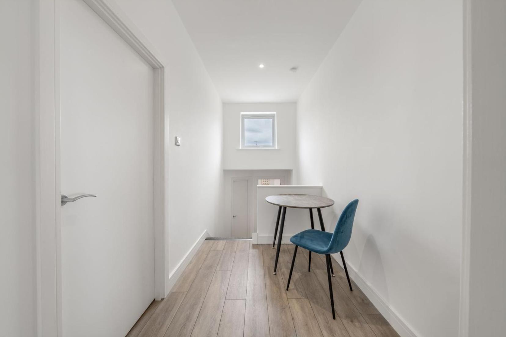 Modern Split Level 2br Spacious Maida Vale Apartamento