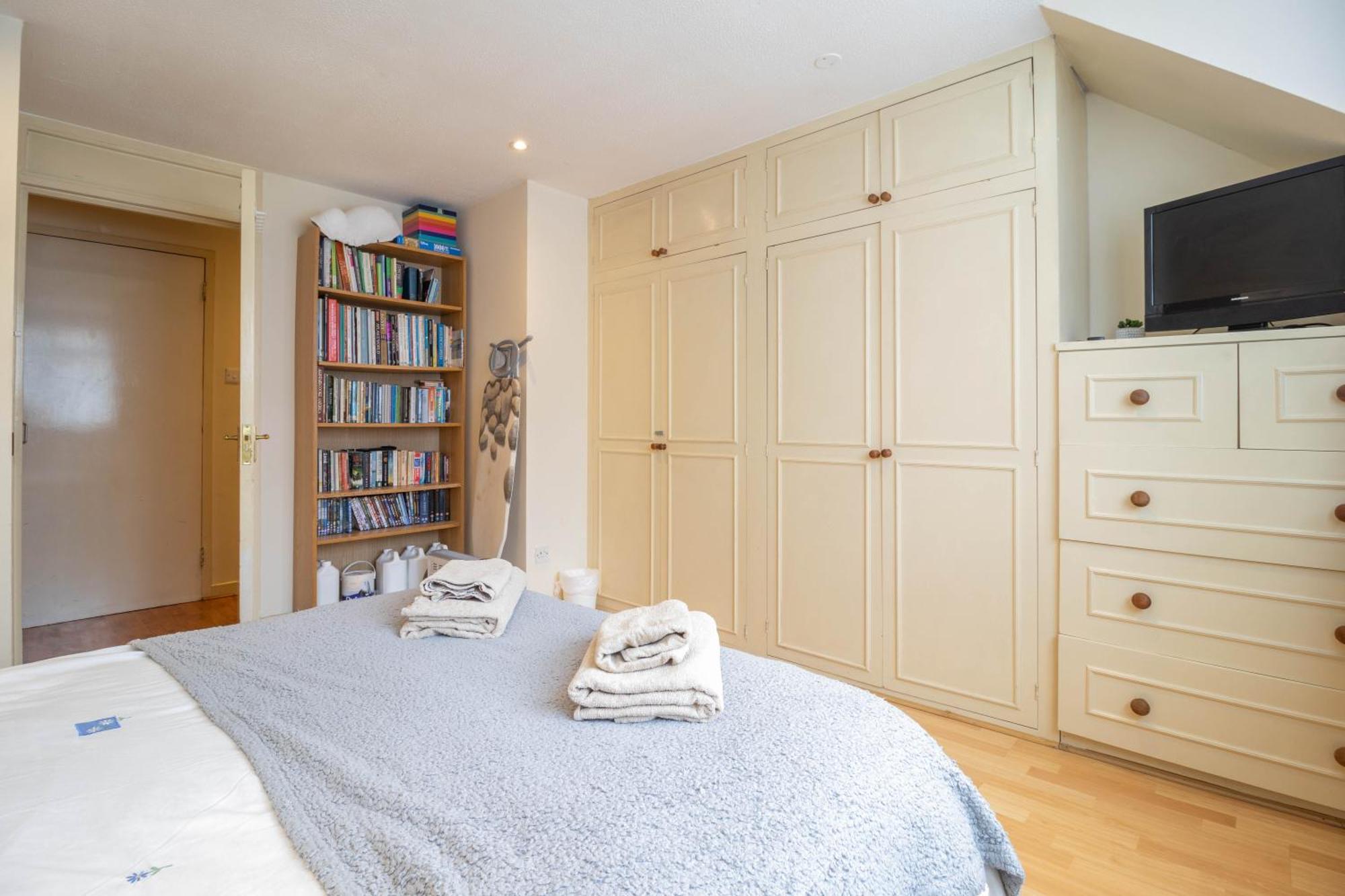 Hospedagem domiciliar Comfy Private In Battersea Close To Clapham Junction