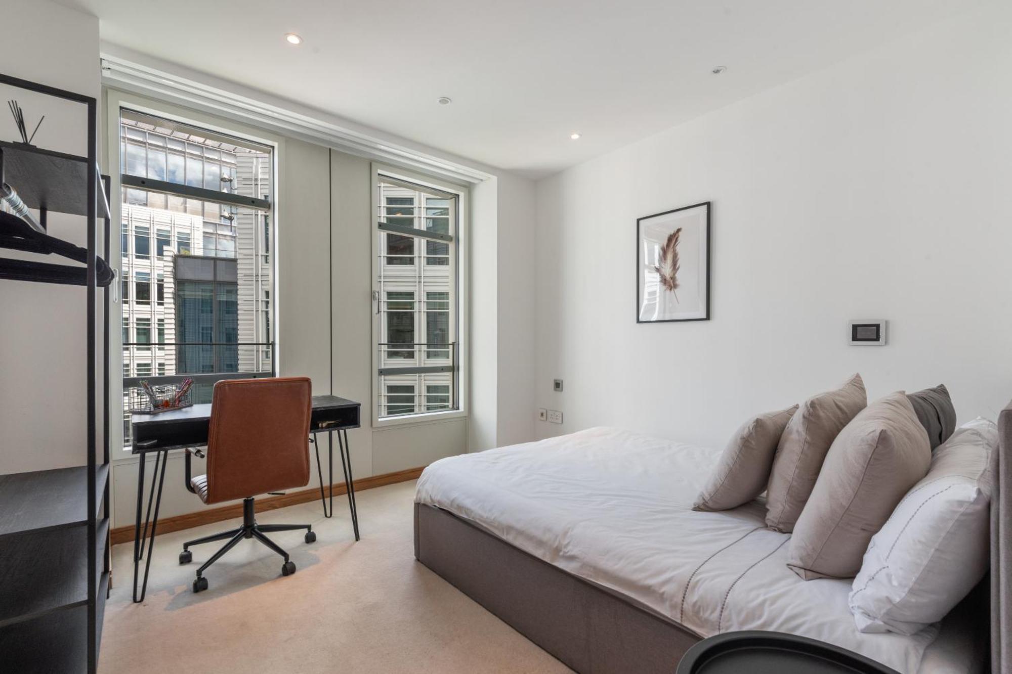 3bed 3bath With 2xbalconies In Apartamento Londres