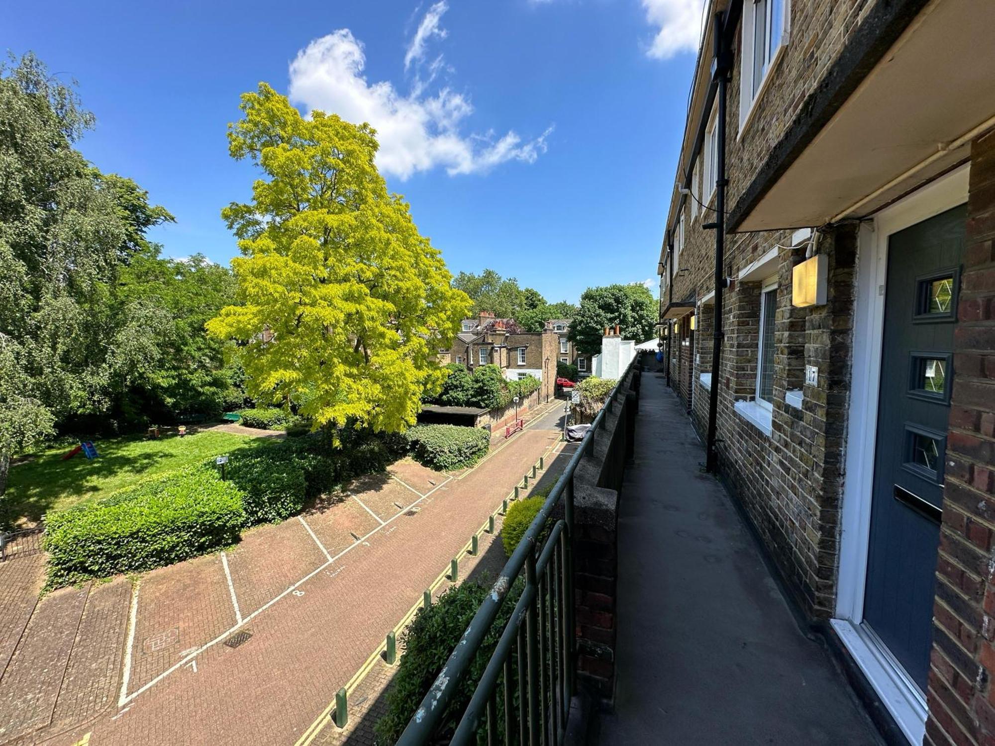 Appartement Charming 2-bedroom Flat With Private Balcony Near Islington Station, Canonbury Londres