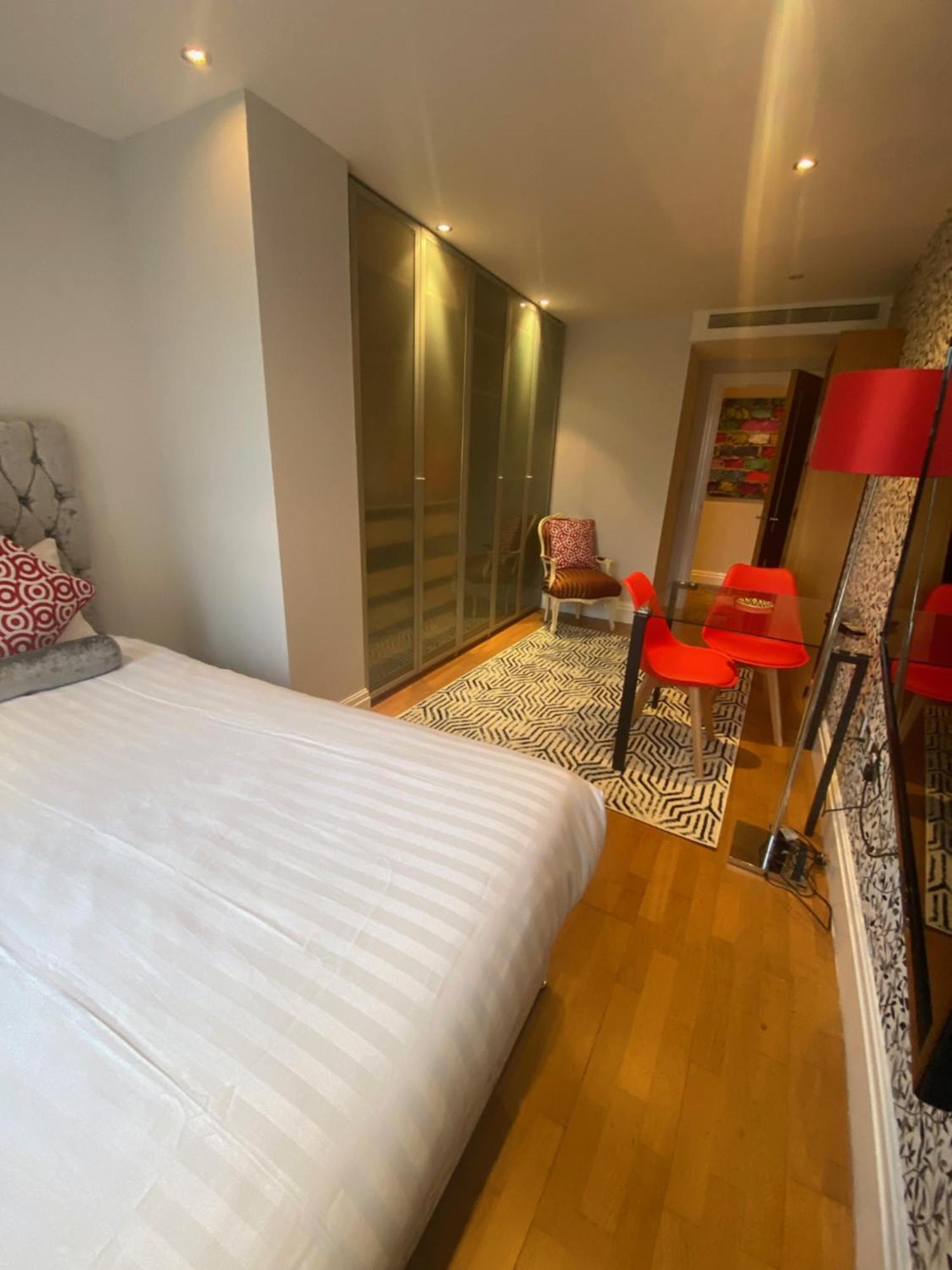 Desirable, Fashionable 2bed Flat In Chelsea Appartement Londen