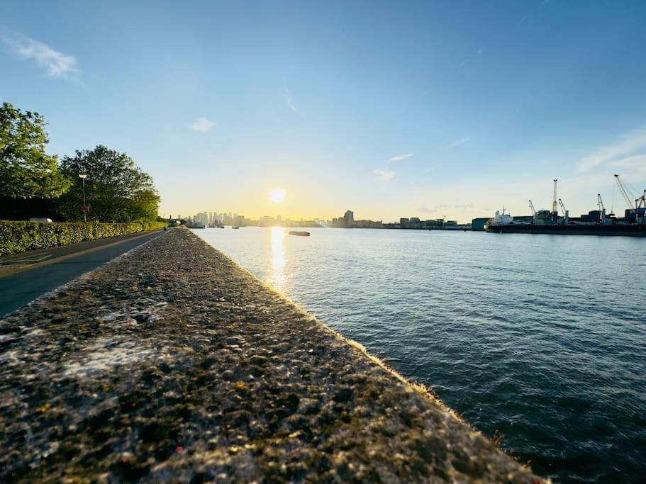 Apartment Thames View In London