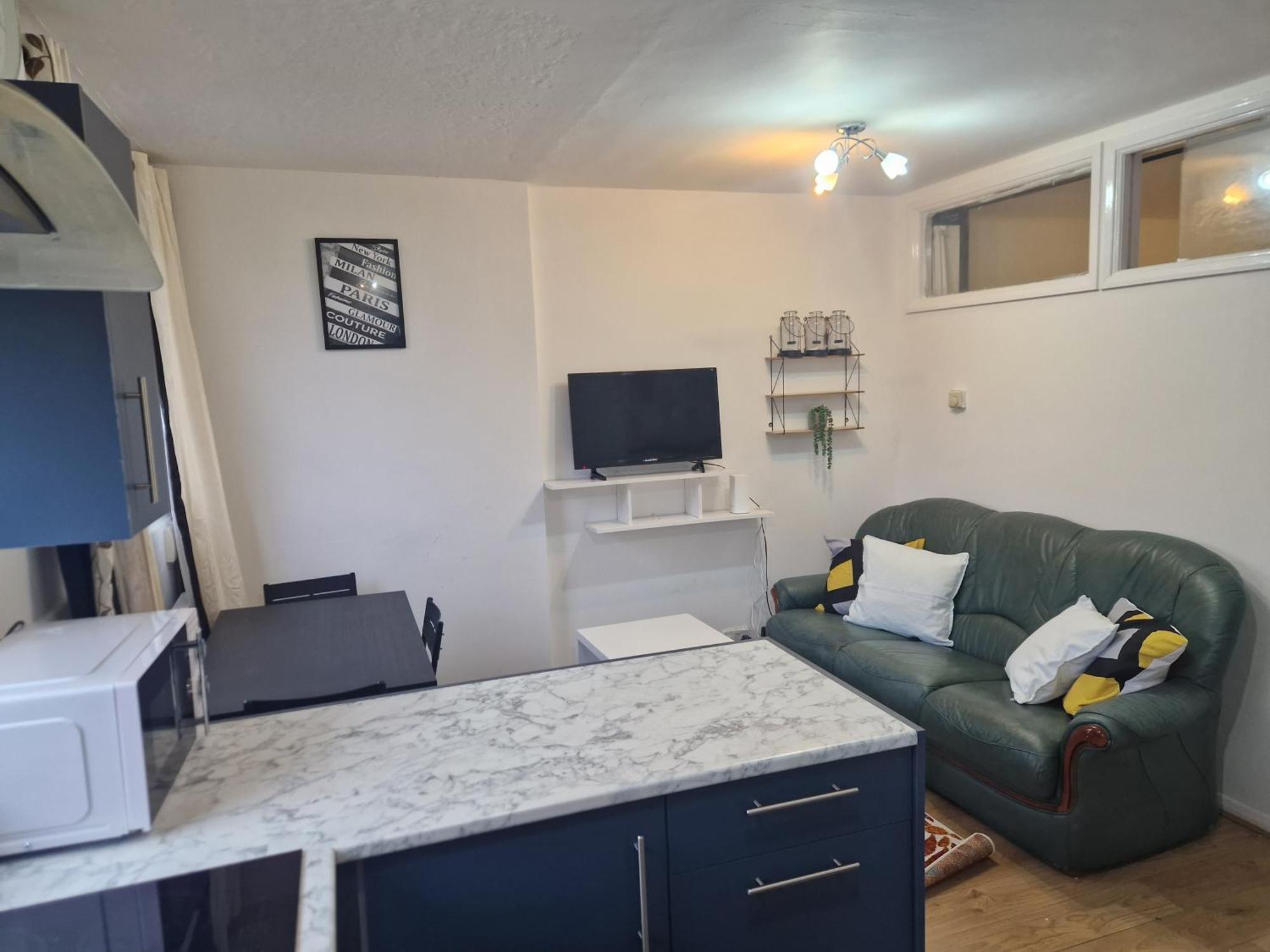 Appartement A Lovely Two Bedrooms Flat *