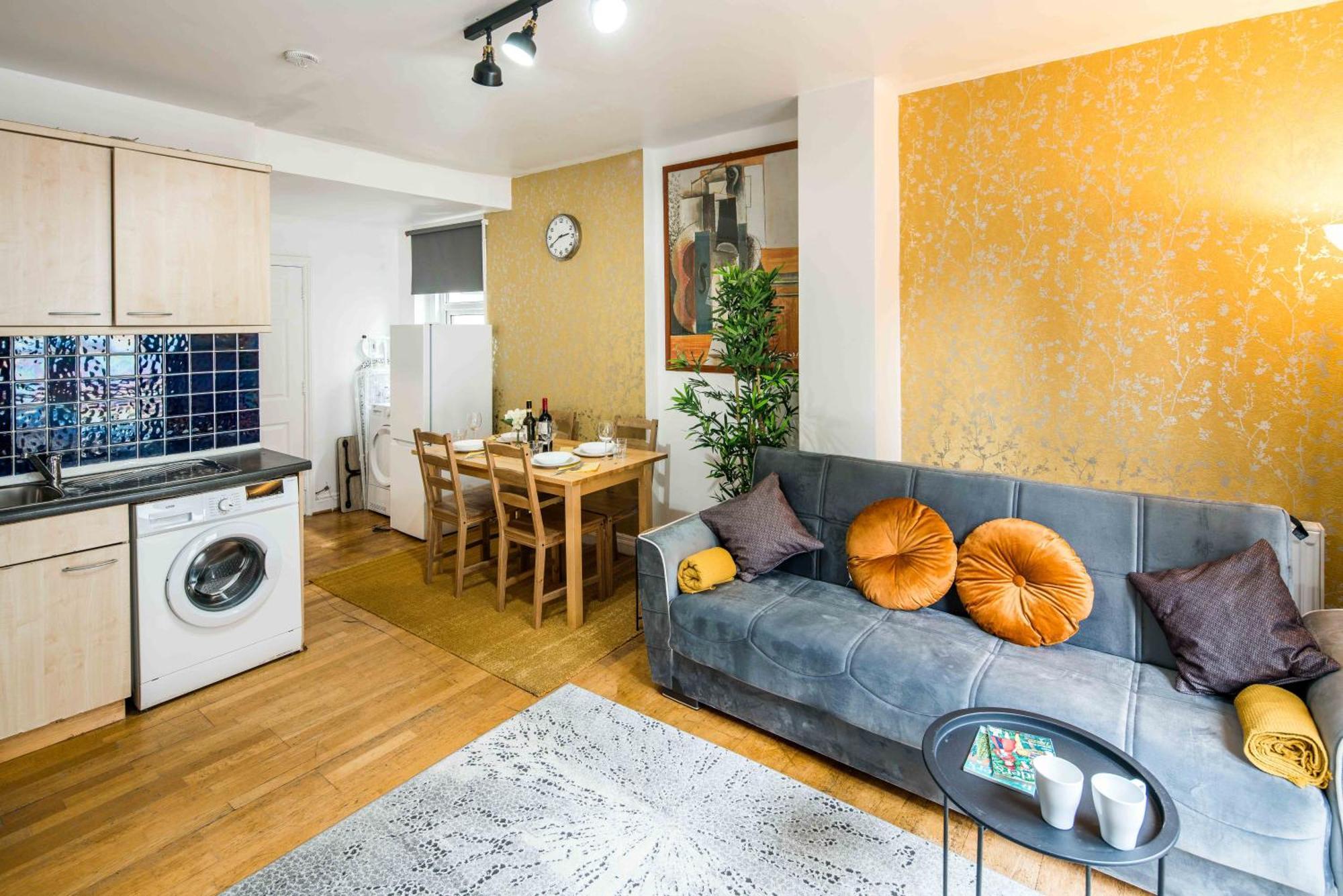 Serviced In Finchley Road Apartment London