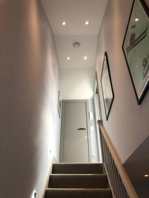 Luxurious & Modern 2 Bedroom Notting Hill Townhouse Apartamento *