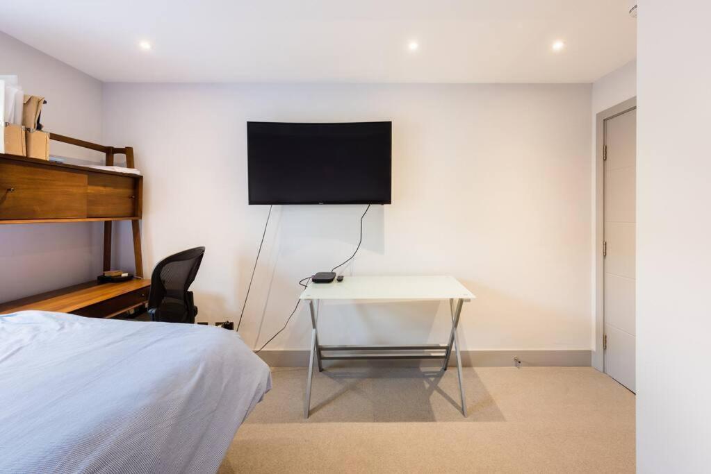 Luxurious & Modern 2 Bedroom Notting Hill Townhouse Apartamento