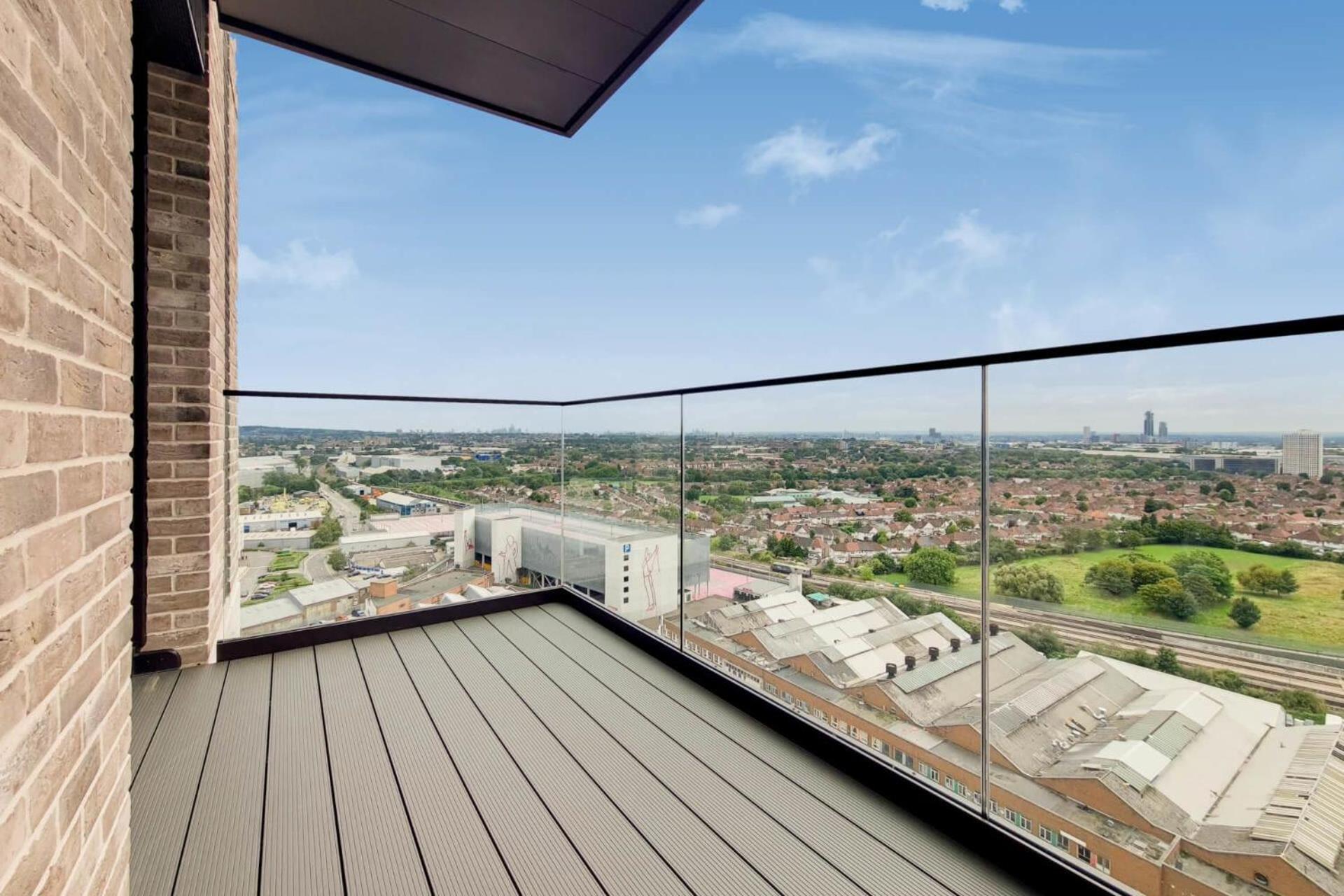 The Robinson In Near Wembley Stadium Apartment *