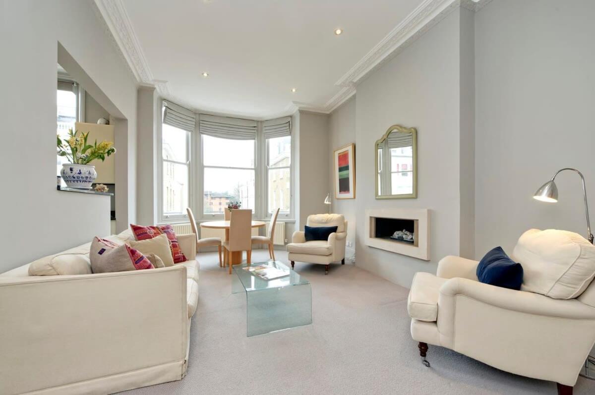 Long Discount Large Bright First-floor Flat