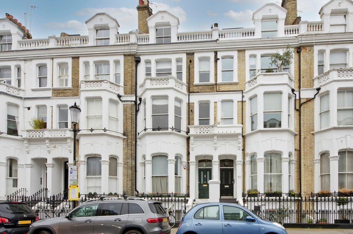 Long Discount Large Bright First-floor Flat *