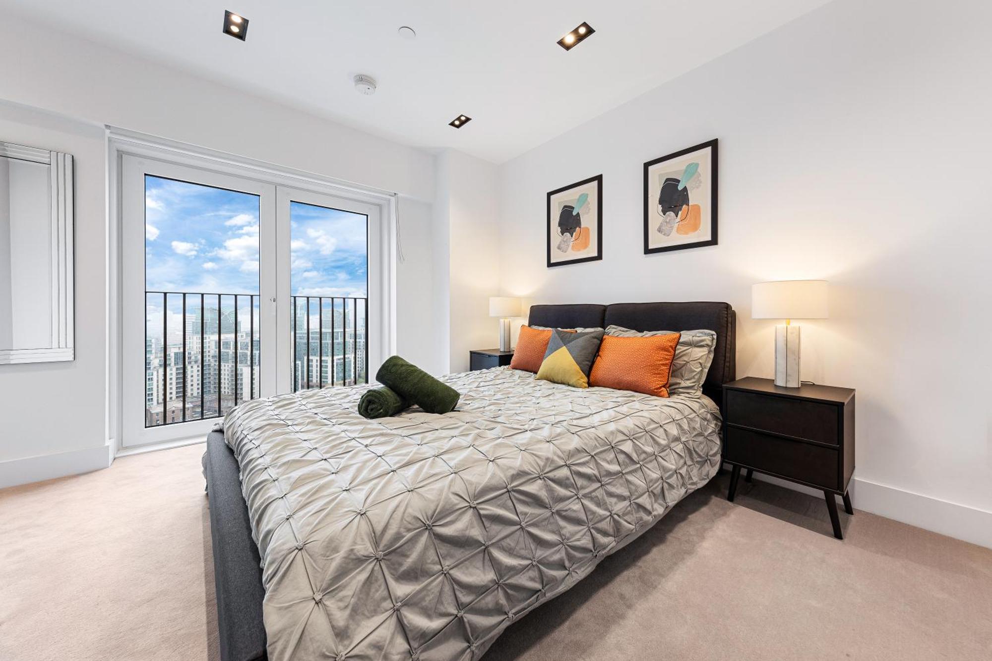 Heart Of Panoramic View 2 Bedroom Designer Luxury - Pool And Gym Access London