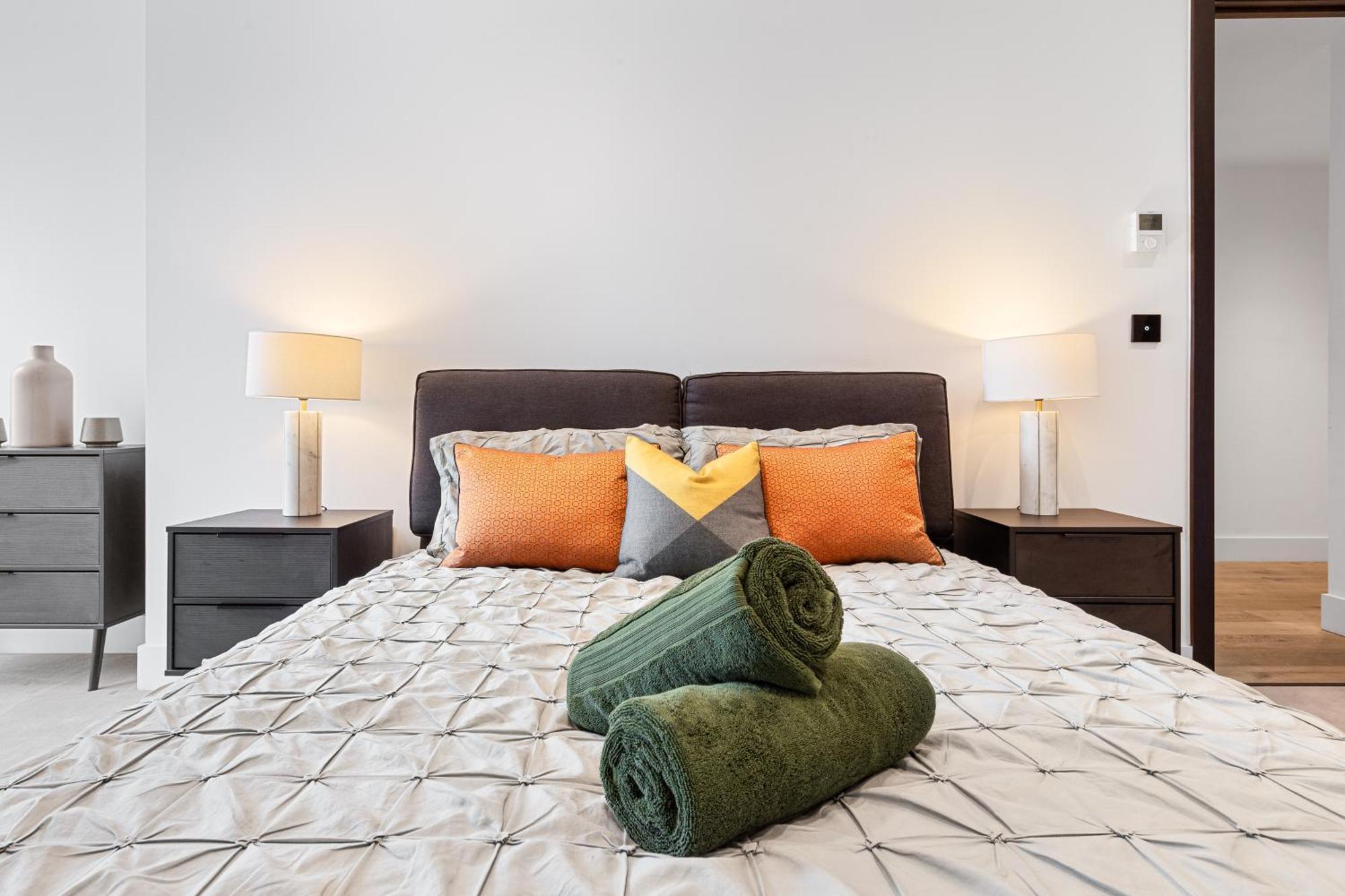 Apartment Heart Of Panoramic View 2 Bedroom Designer Luxury - Pool And Gym Access London