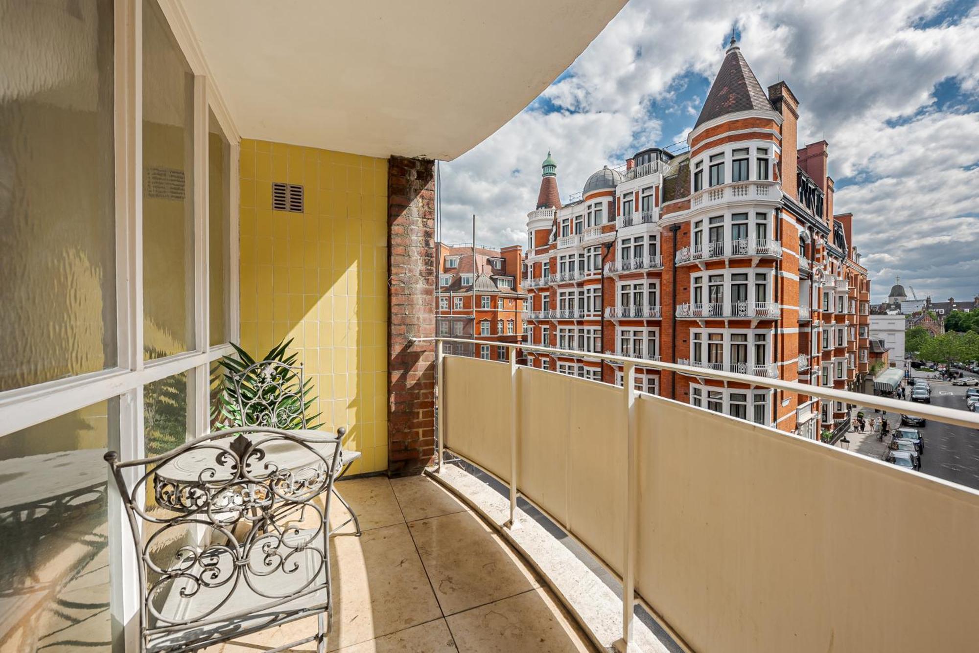 Apartamento Charming 2 Bed Flat In Knightsbridge London Balcony View Of Harrods
