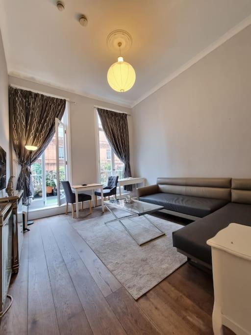 Earls Ct With Terrace Apartamento