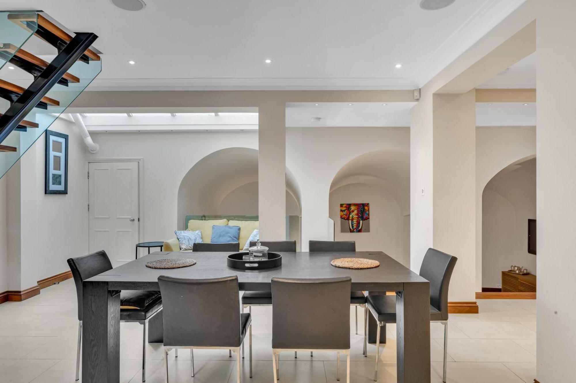 3-bed Grand Triplex In Westminster Apartamento
